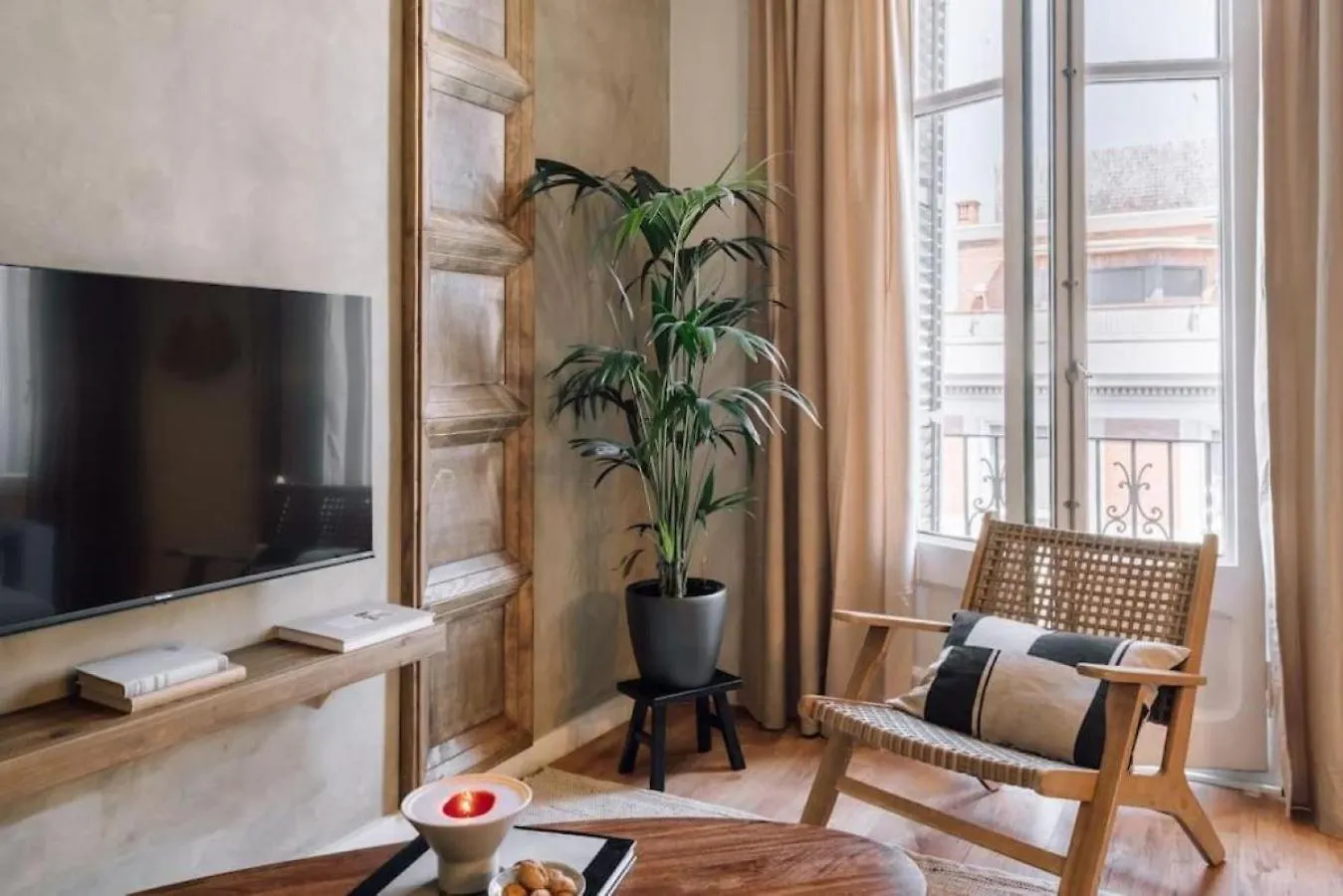 Salonga - 1 Bedroom And Balcony In Eixample Esquerra Barcelona Apartamento